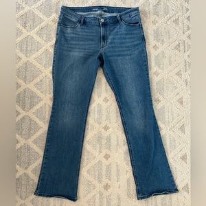 Old Navy Mid-Rise Bootcut Jeans